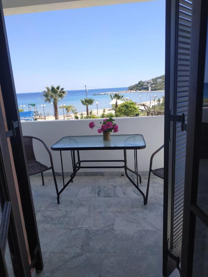 Παραθαλασσια Στουντιο Μιχαλιας Sea View Studio Michalias Agia Marina  Экстерьер фото