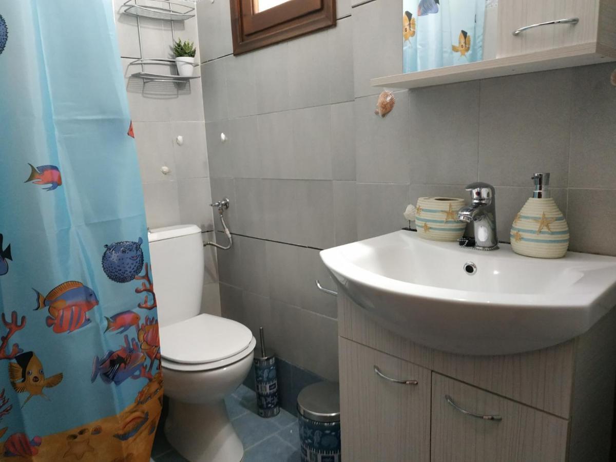 Παραθαλασσια Στουντιο Μιχαλιας Sea View Studio Michalias Agia Marina  Экстерьер фото